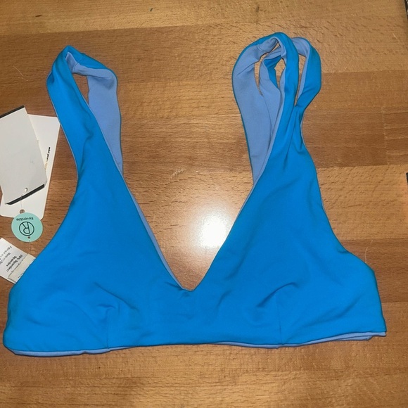 L*Space One Wave Cutout Reversible Bikini Top Ocean Blue/light blue - Picture 4 of 8